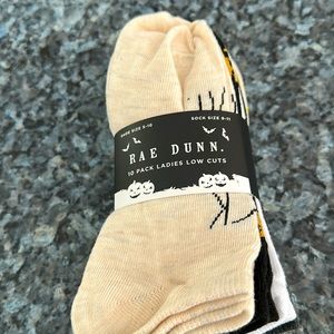 10 pair ladies low cut Rae Dunn socks Halloween 🎃 themed